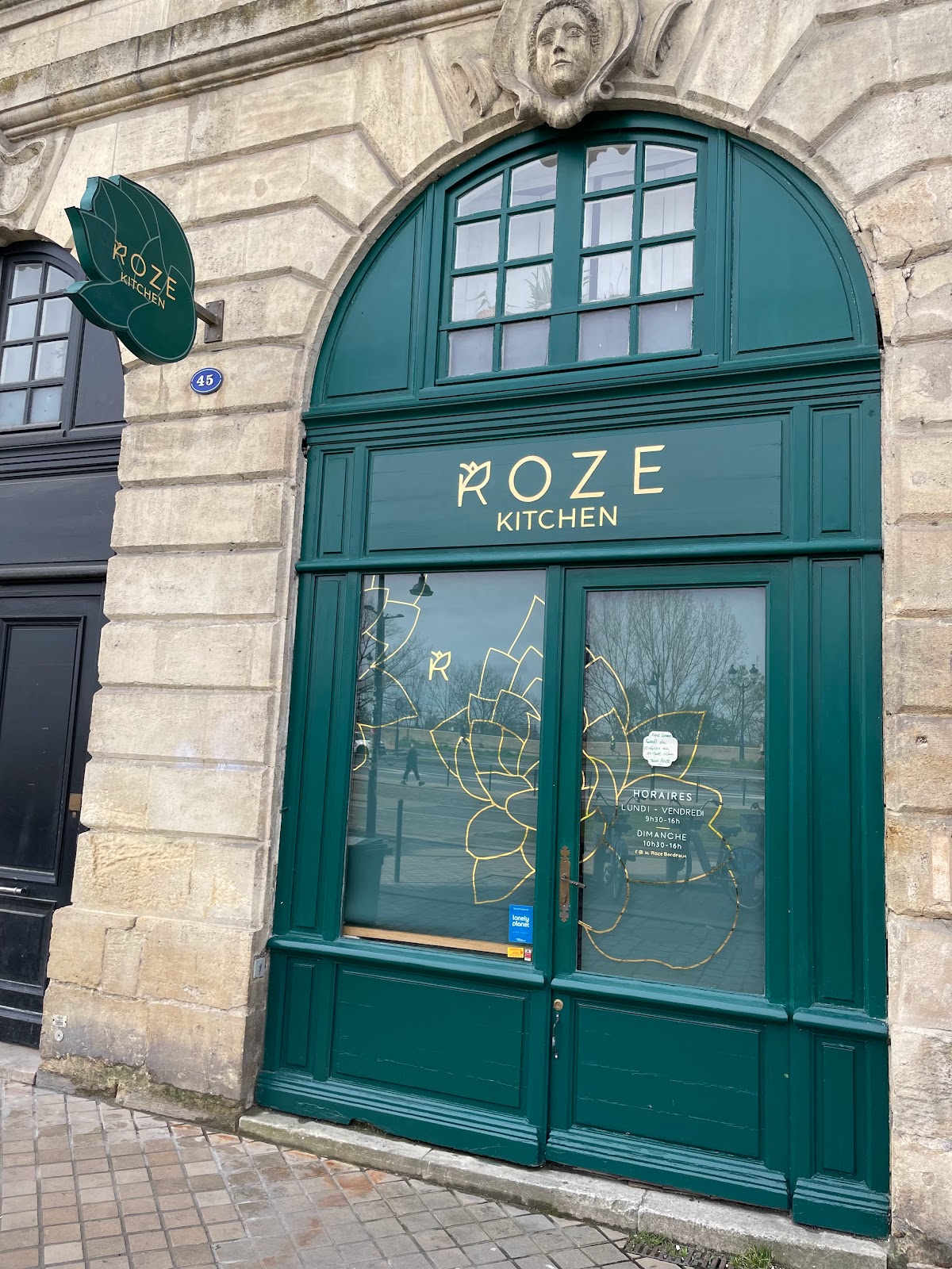 Roze Bordeaux, foto 1