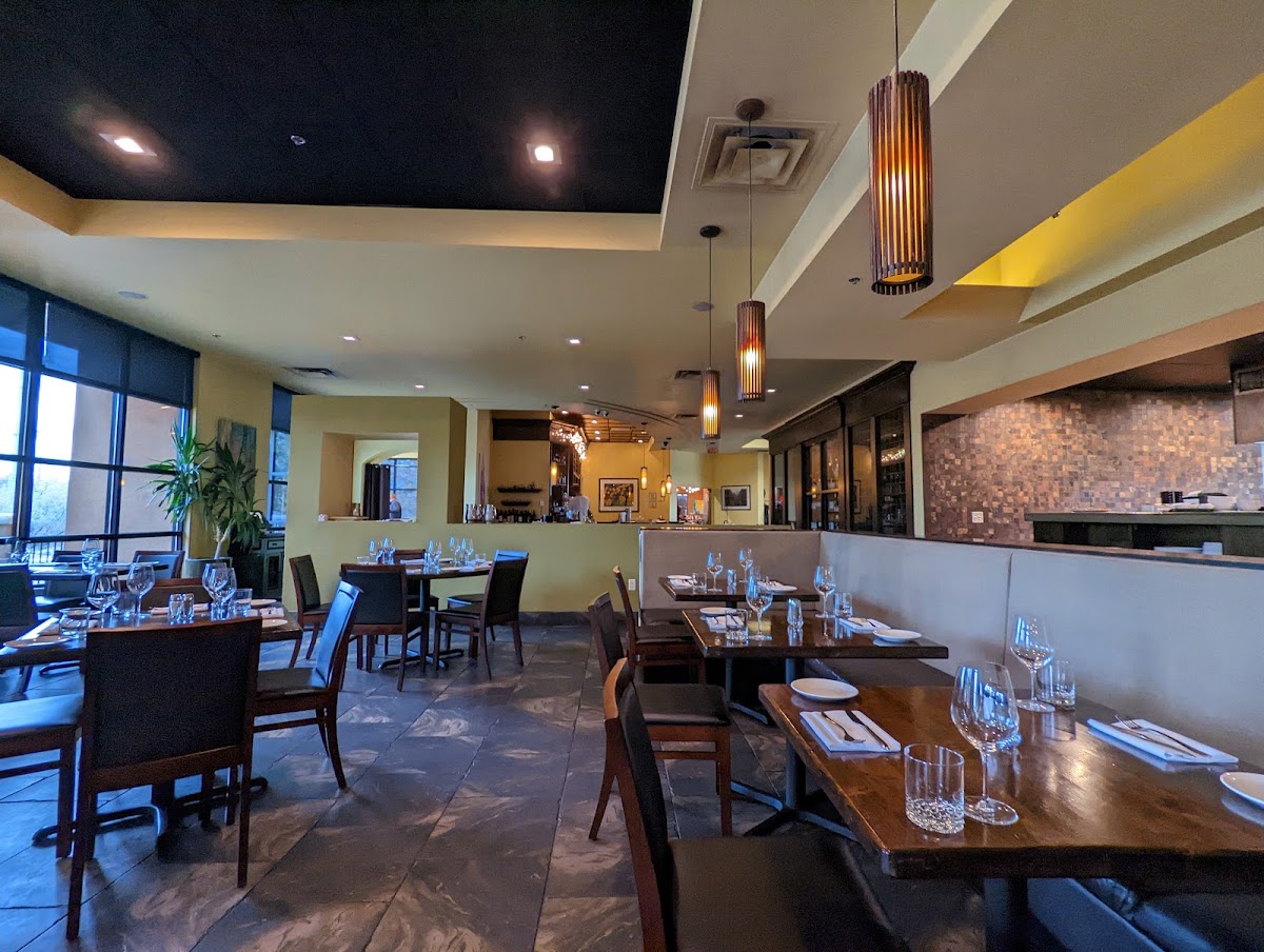 Savoy Bar & Grill - Romantic date spot in Albuquerque