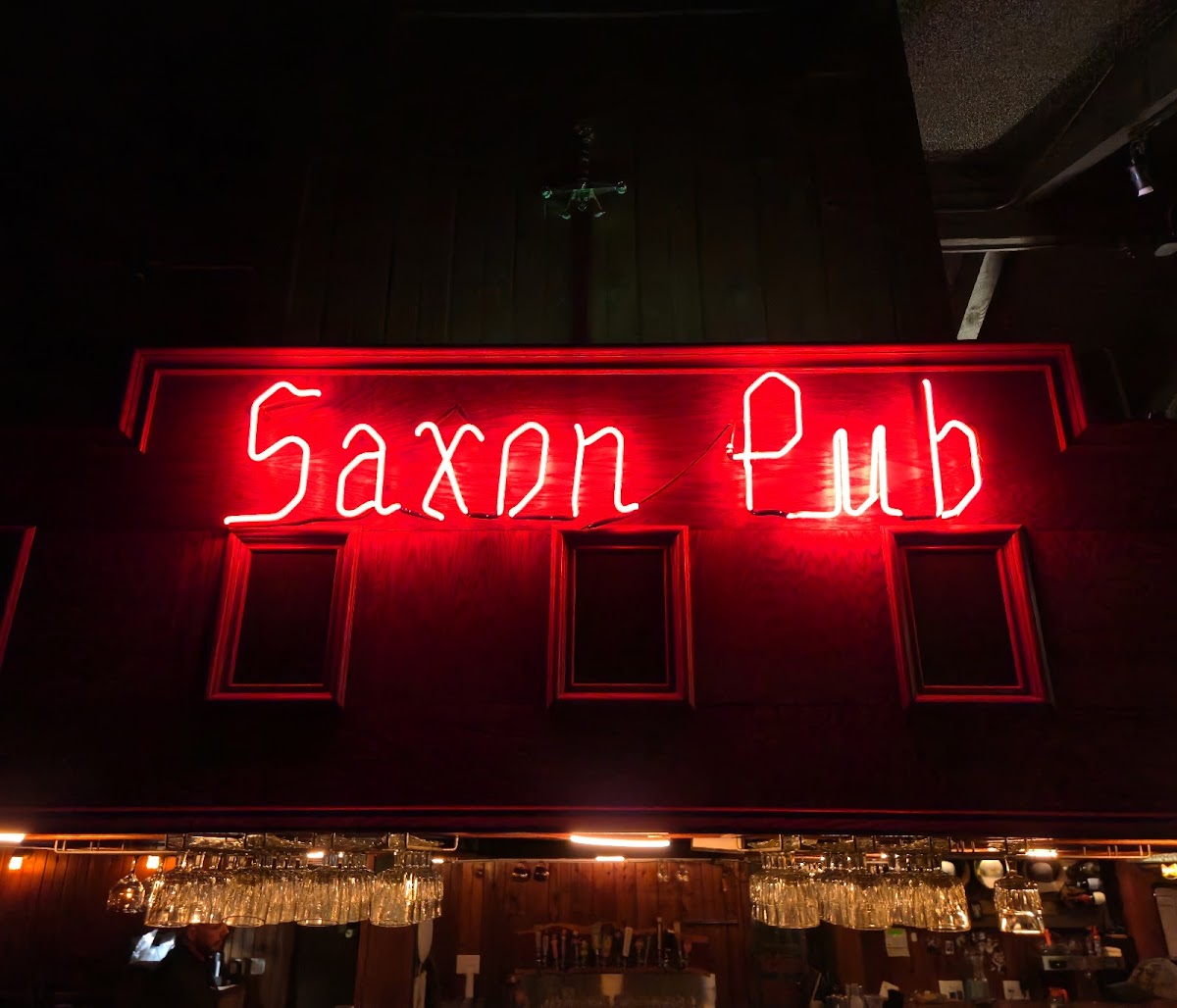 Saxon Pub 3
