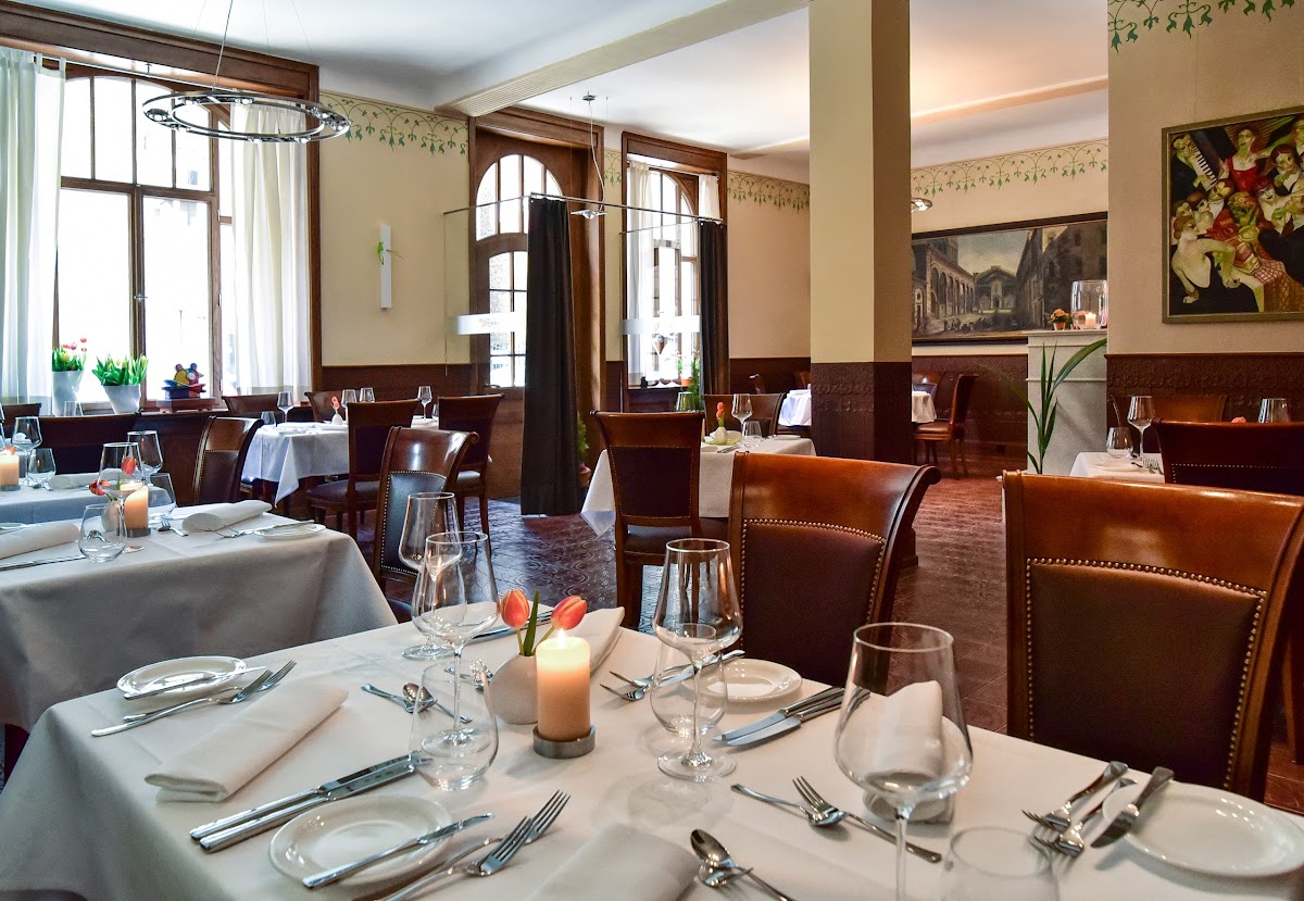 SCHWEIZERS RESTAURANT, foto 1