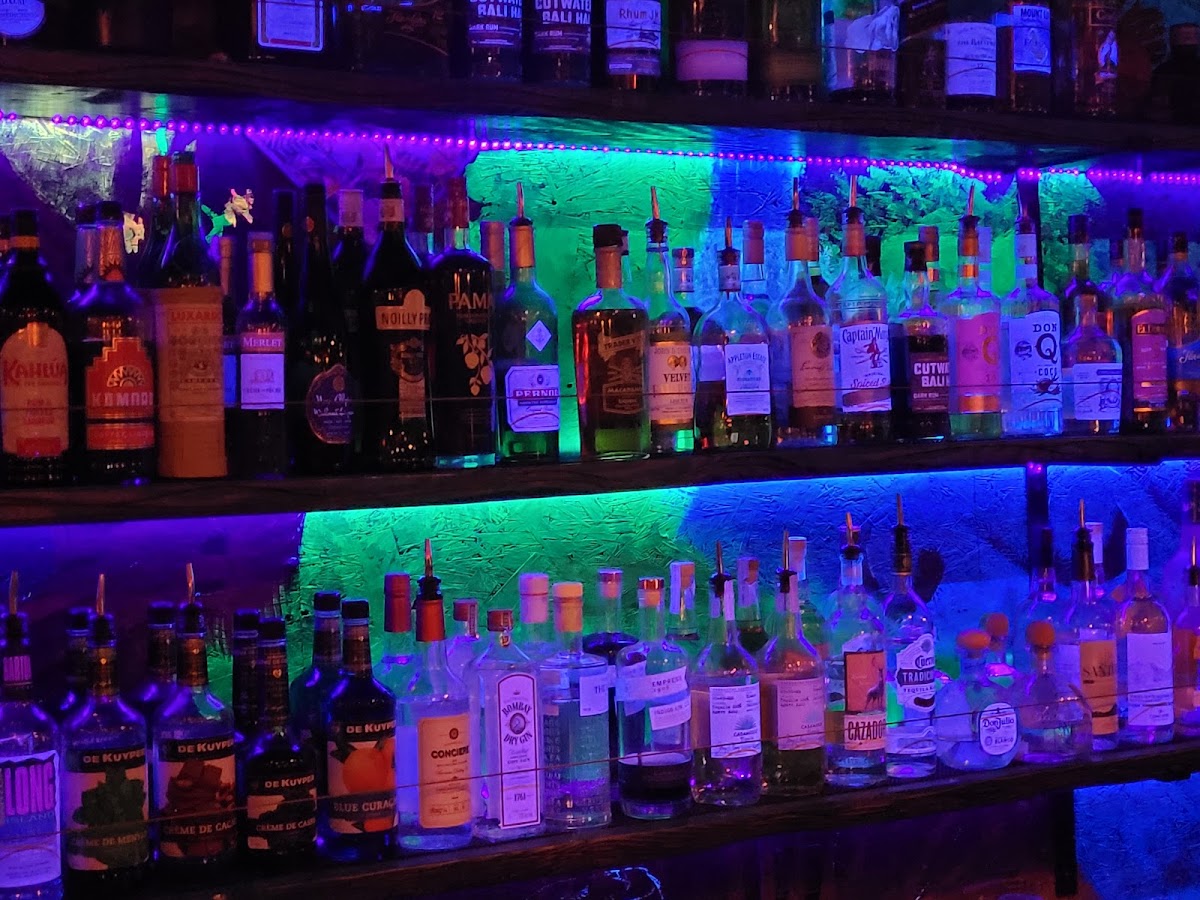 Secret Island Tiki Restaurant and Lounge, photo 4