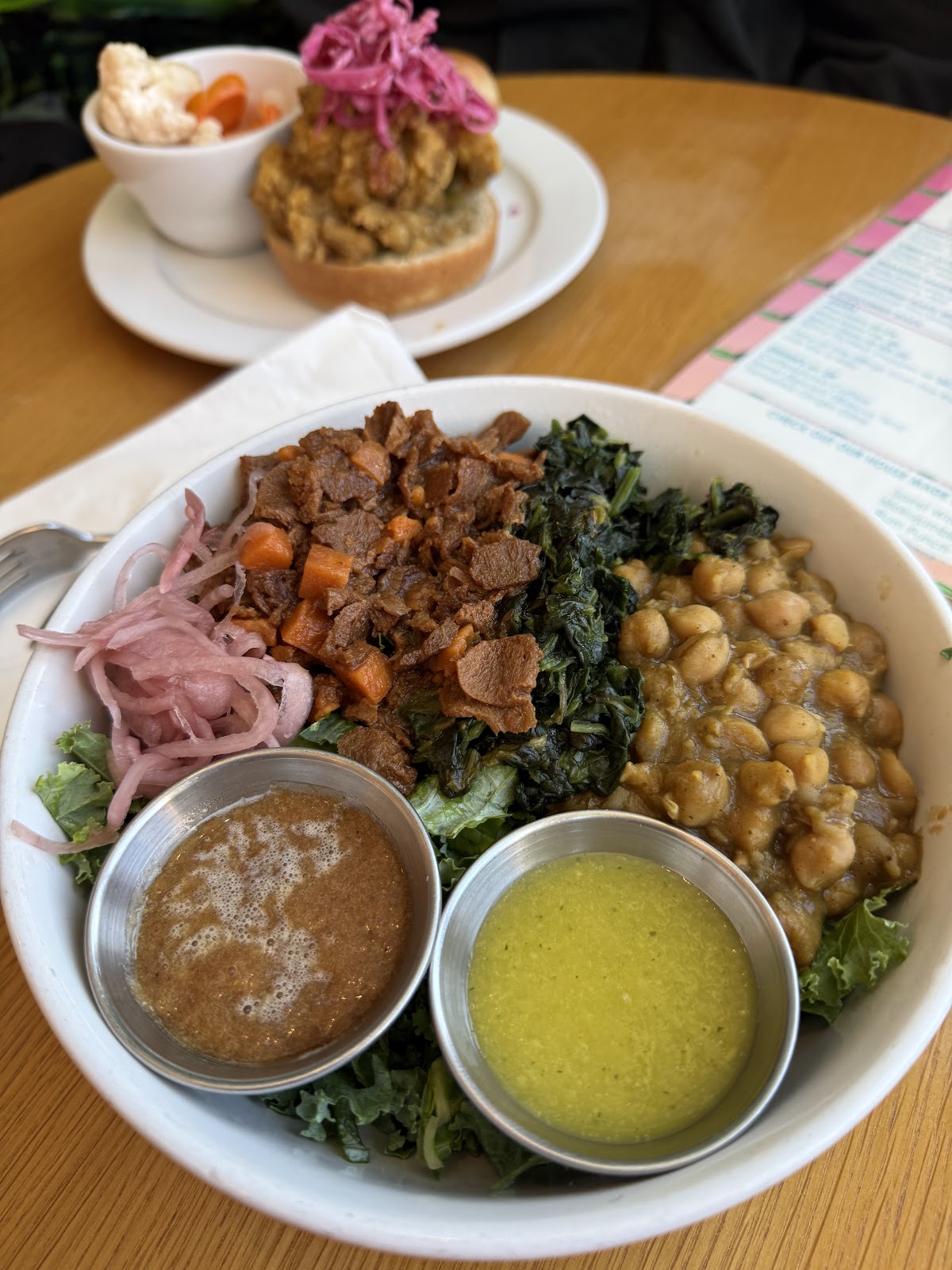 ShadoBeni - Trinidadian Vegan Cuisine, Foto 3