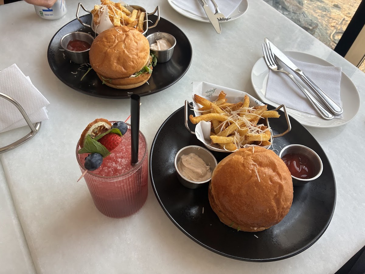 Siblings Restaurant & Cafe, foto 2