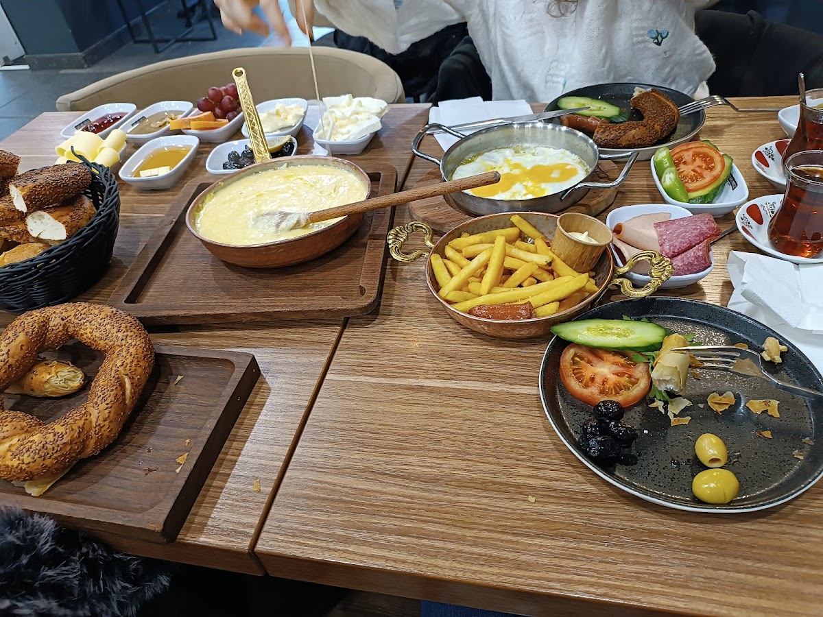Simit and Cheese 4