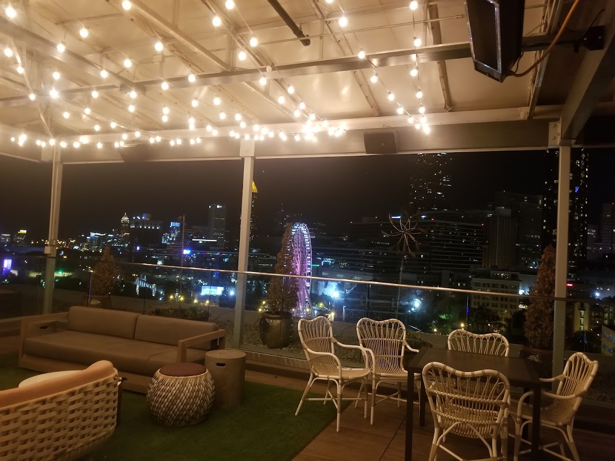 SkyLounge 4