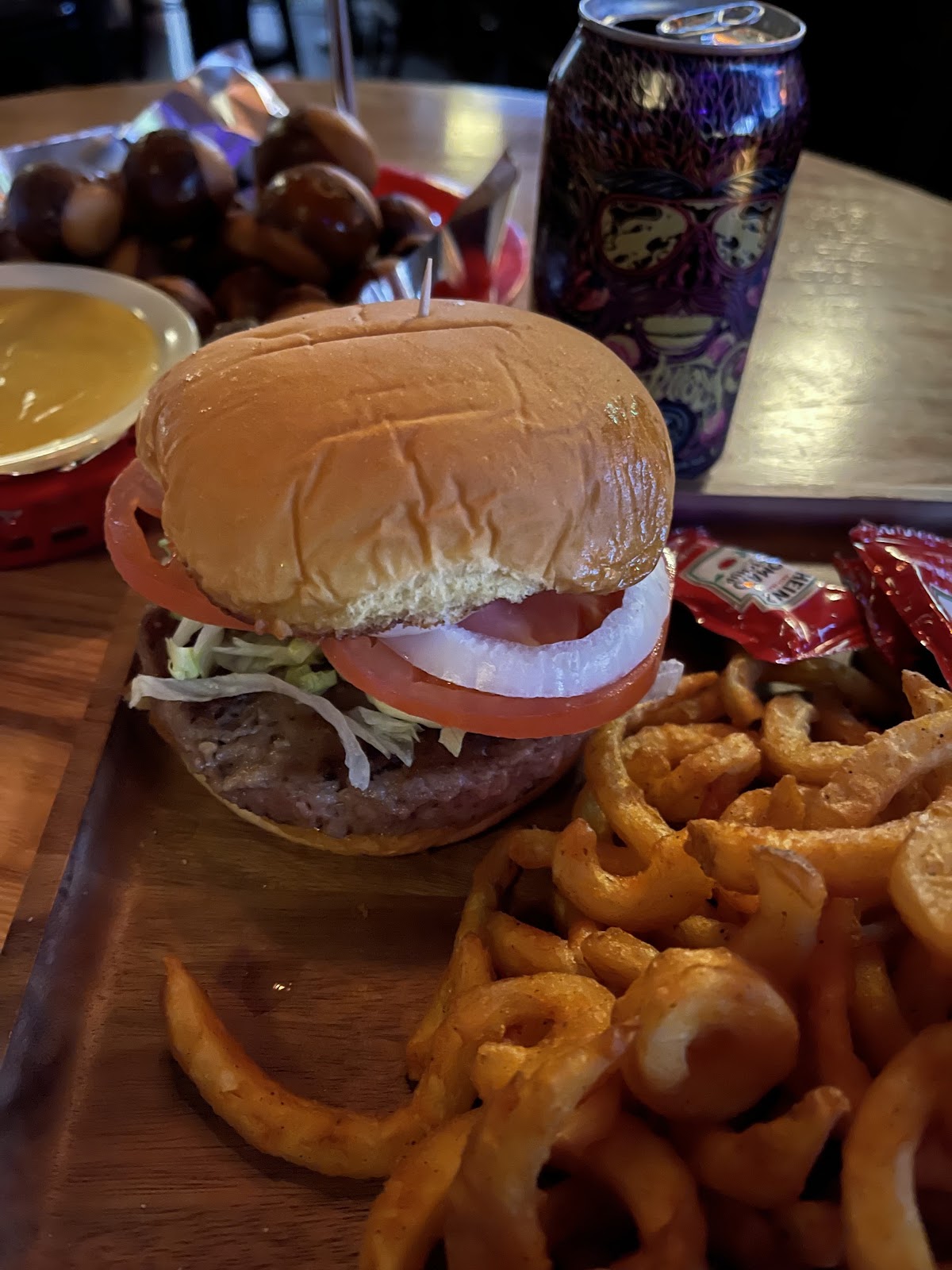 Smith's Olde Bar 2