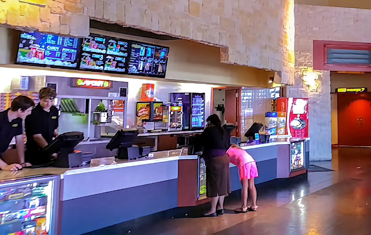 Southwest Theaters Lake Creek 7, photo 2
