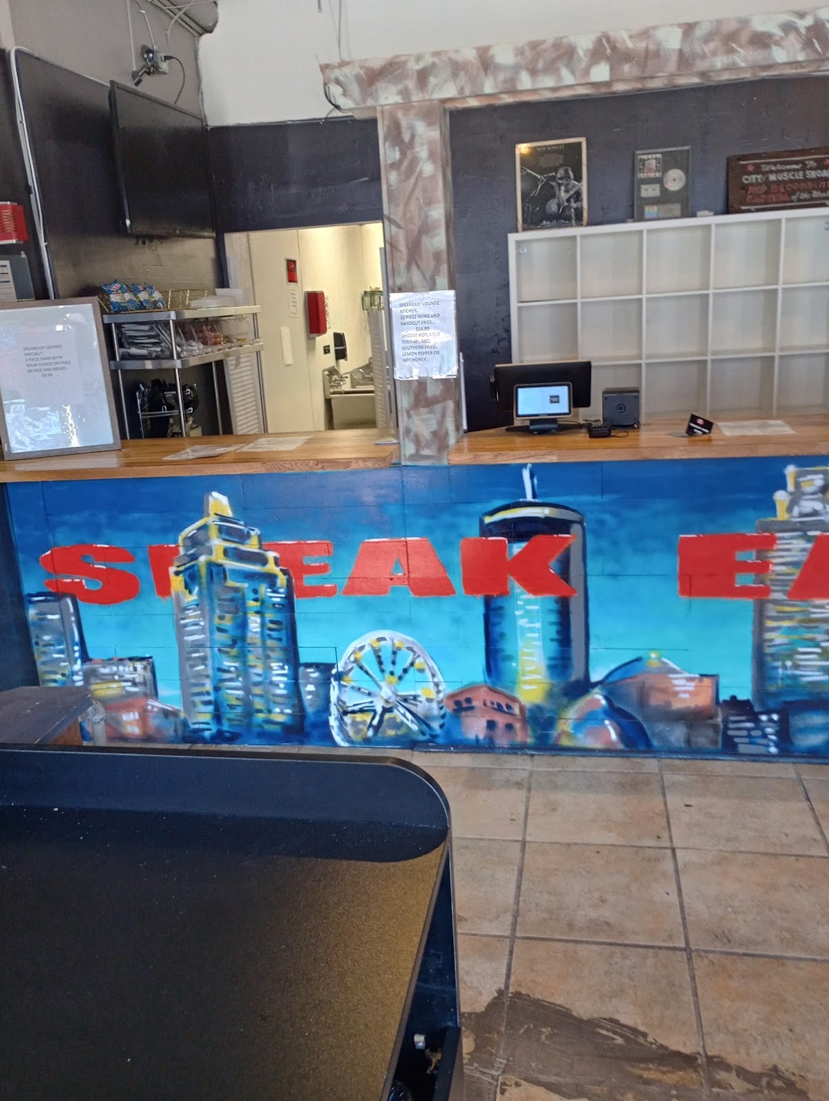Speakeasy Lounge - Romantic date spot in Atlanta