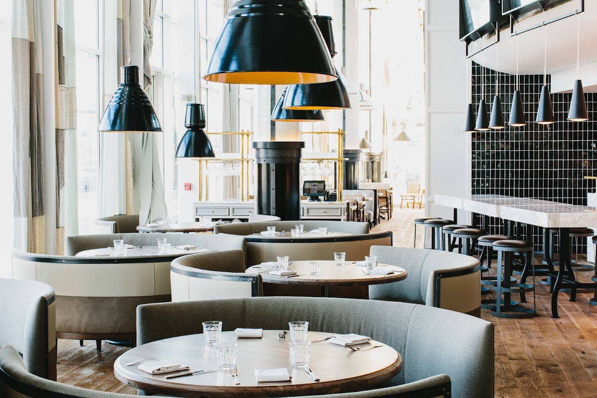 St. Cecilia - Romantic date spot in Atlanta