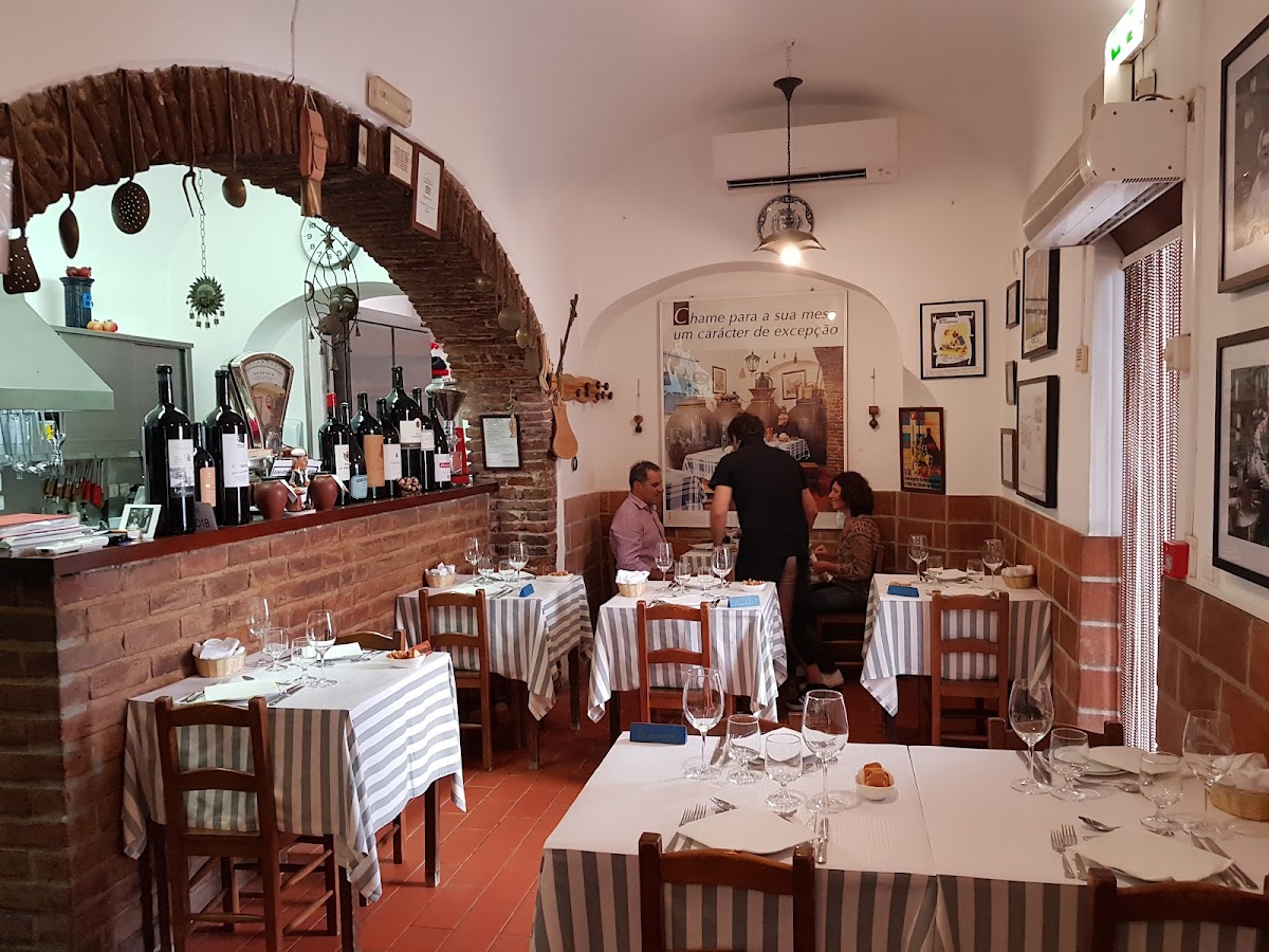 Taberna Típica Quarta-feira, foto 1