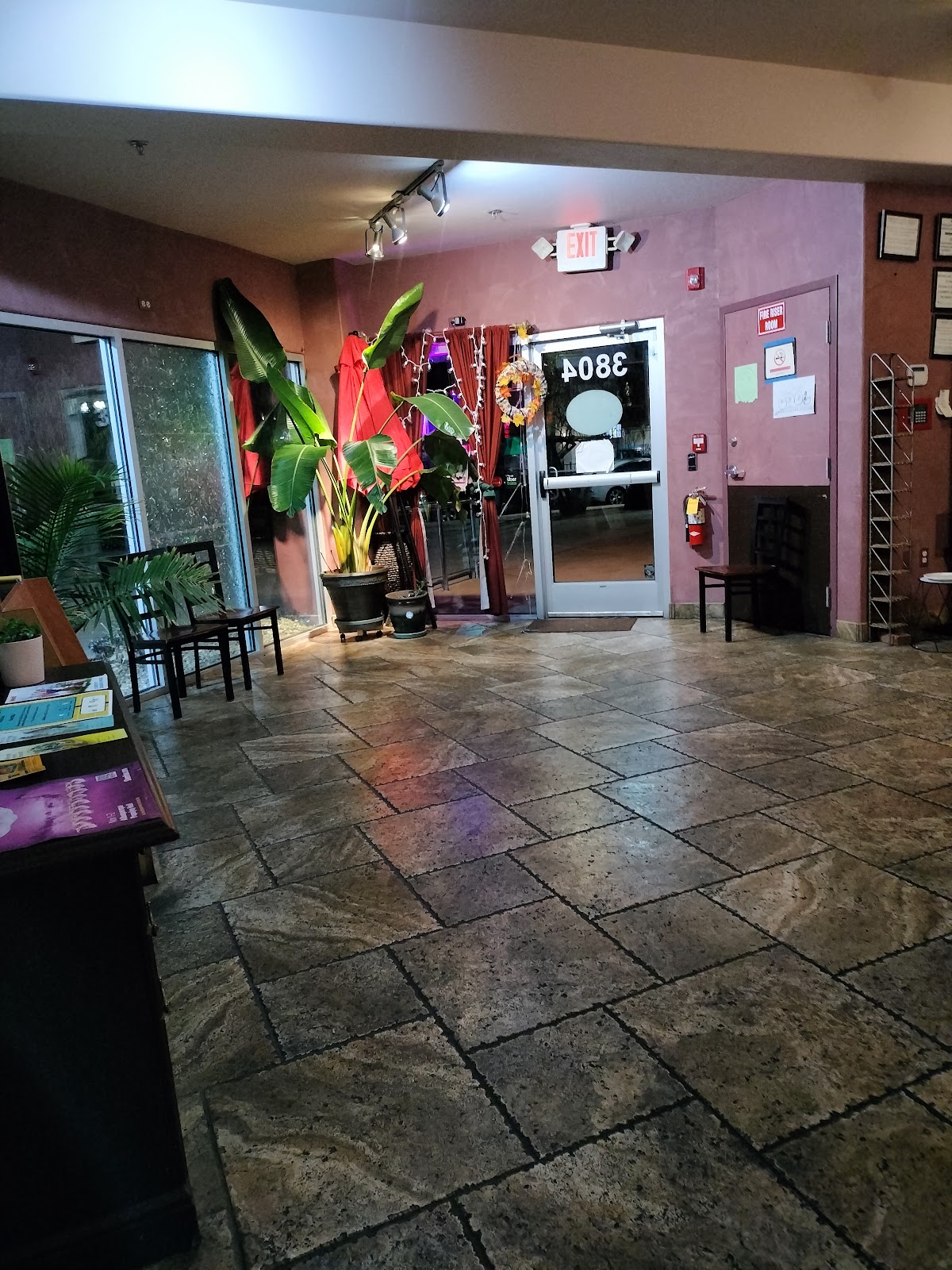 Thai Heritage and Vegan - Romantic date spot in Albuquerque