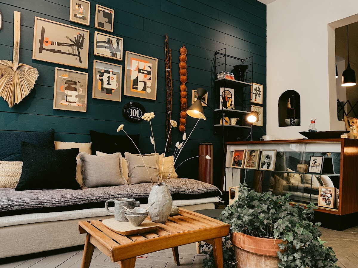 "The 101" Art Gallery, Concept store 3