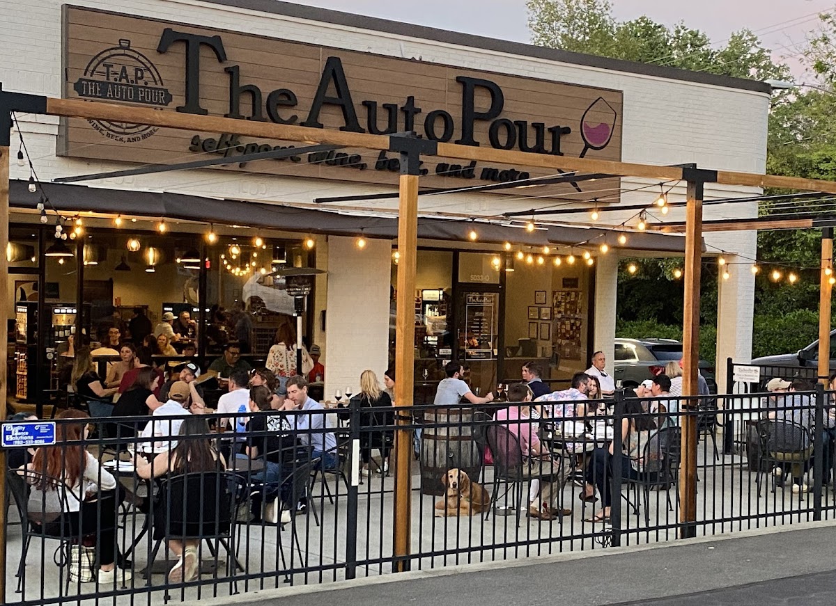 The Auto Pour, foto 1