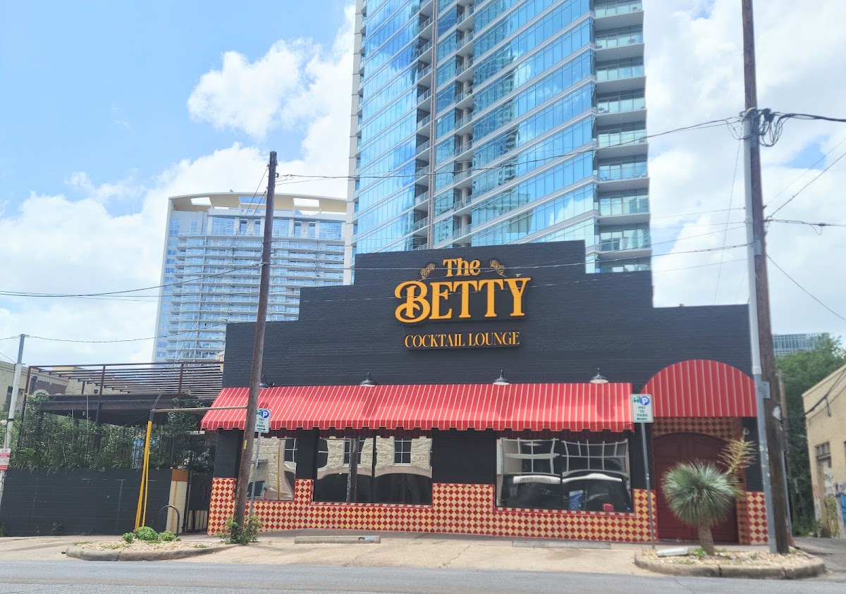 The Betty, foto 1