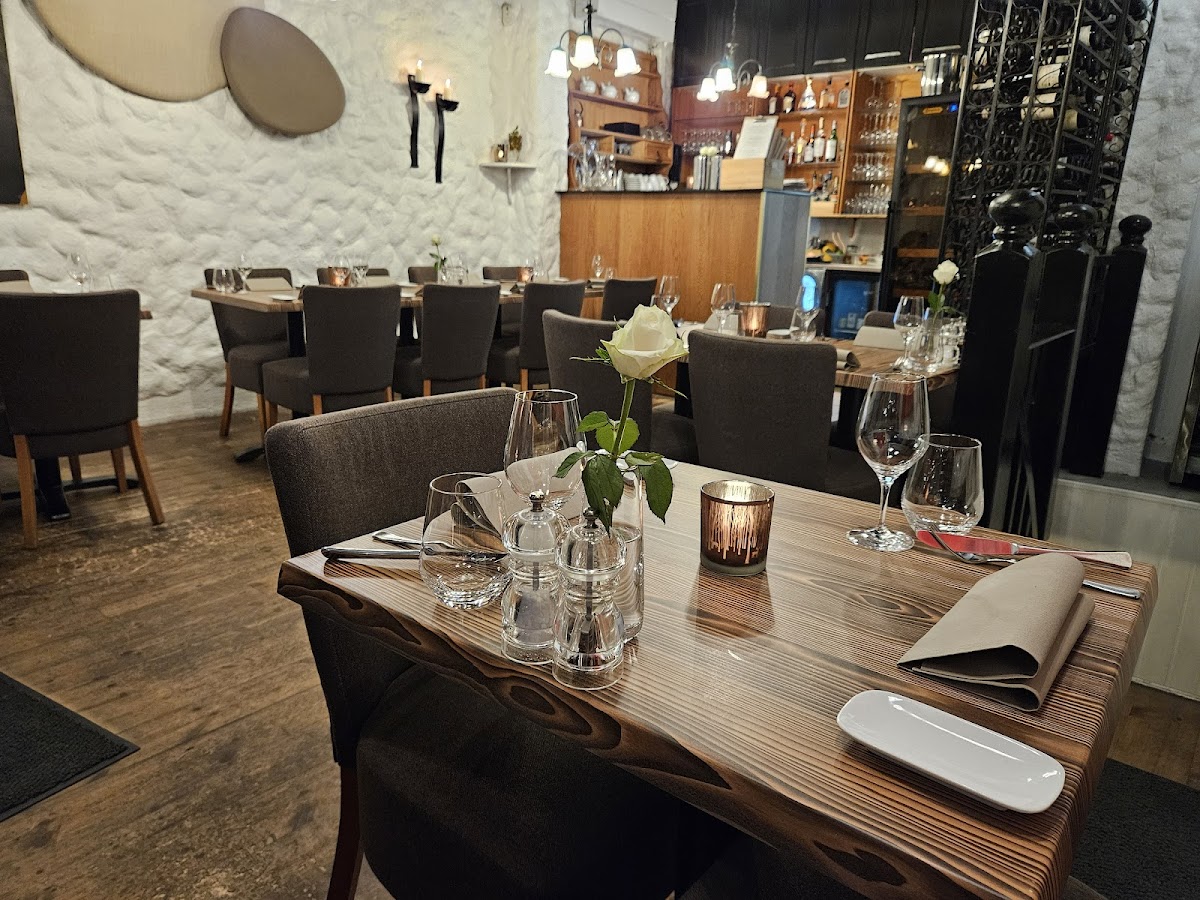 The Dining Hook, foto 4