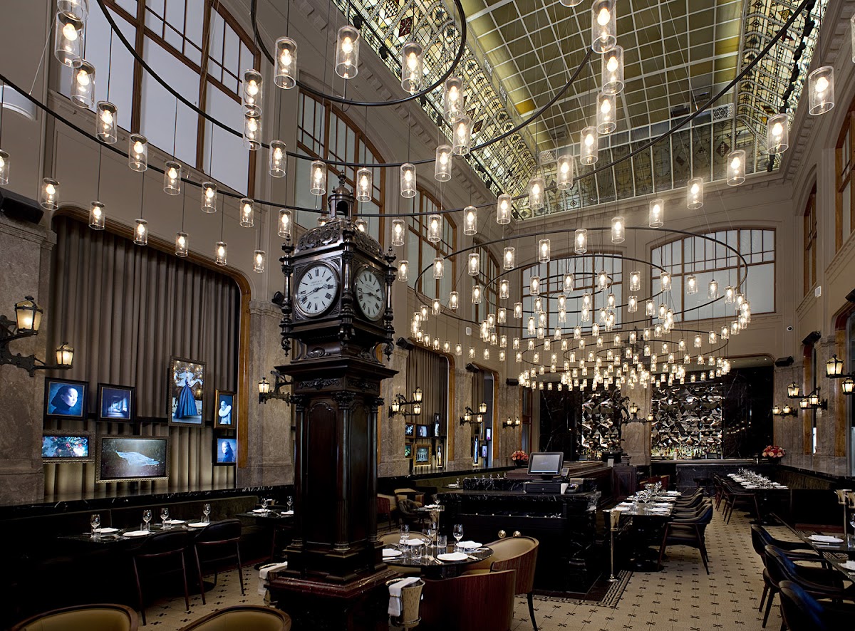 THE DUCHESS - Romantic date spot in Amsterdam