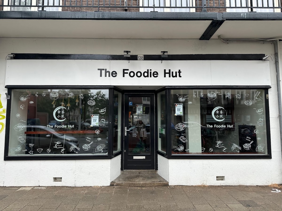 The Foodie Hut - Romantic date spot in Amsterdam