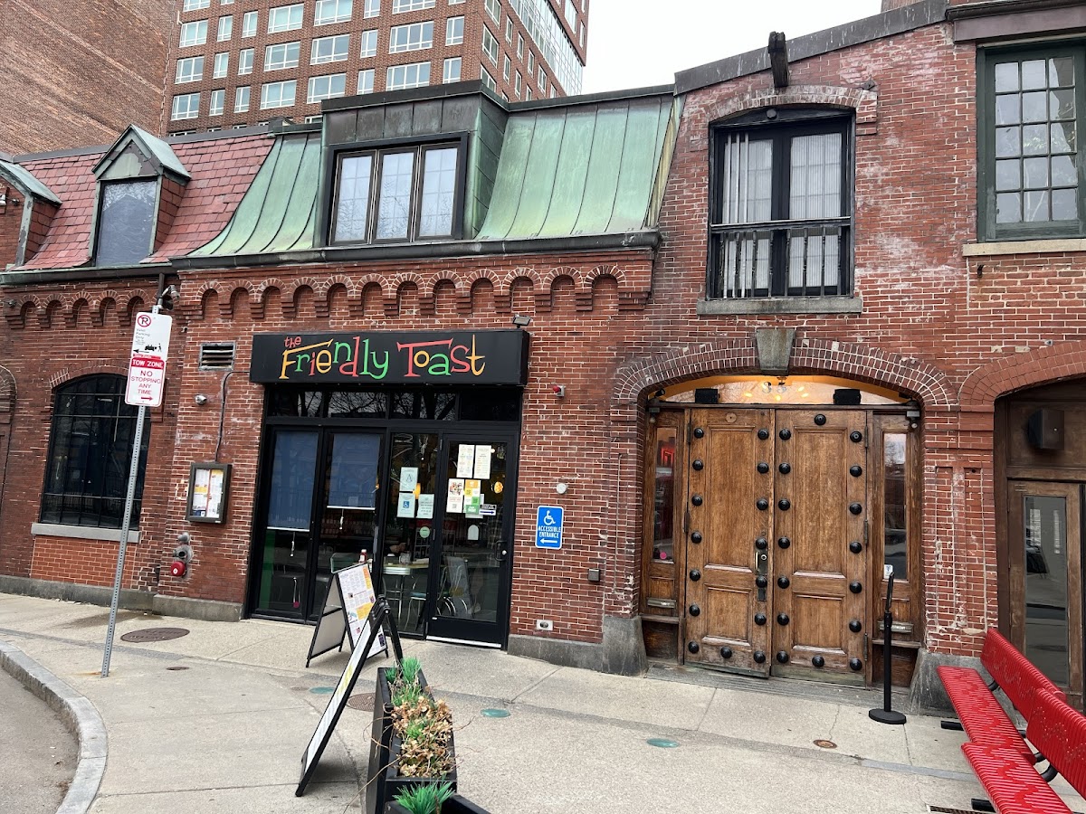 The Friendly Toast - Romantic date spot in Boston