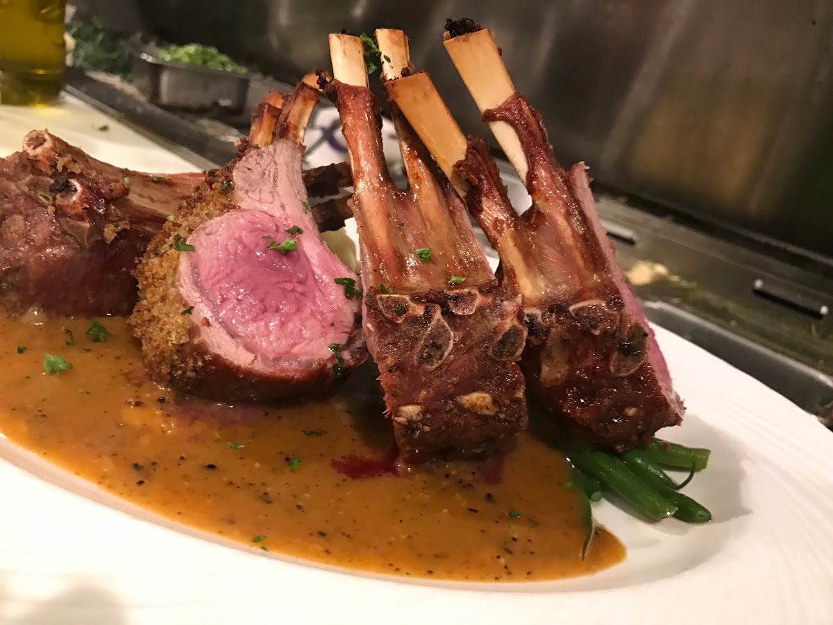 The Phoenician Steakhouse, Foto 2