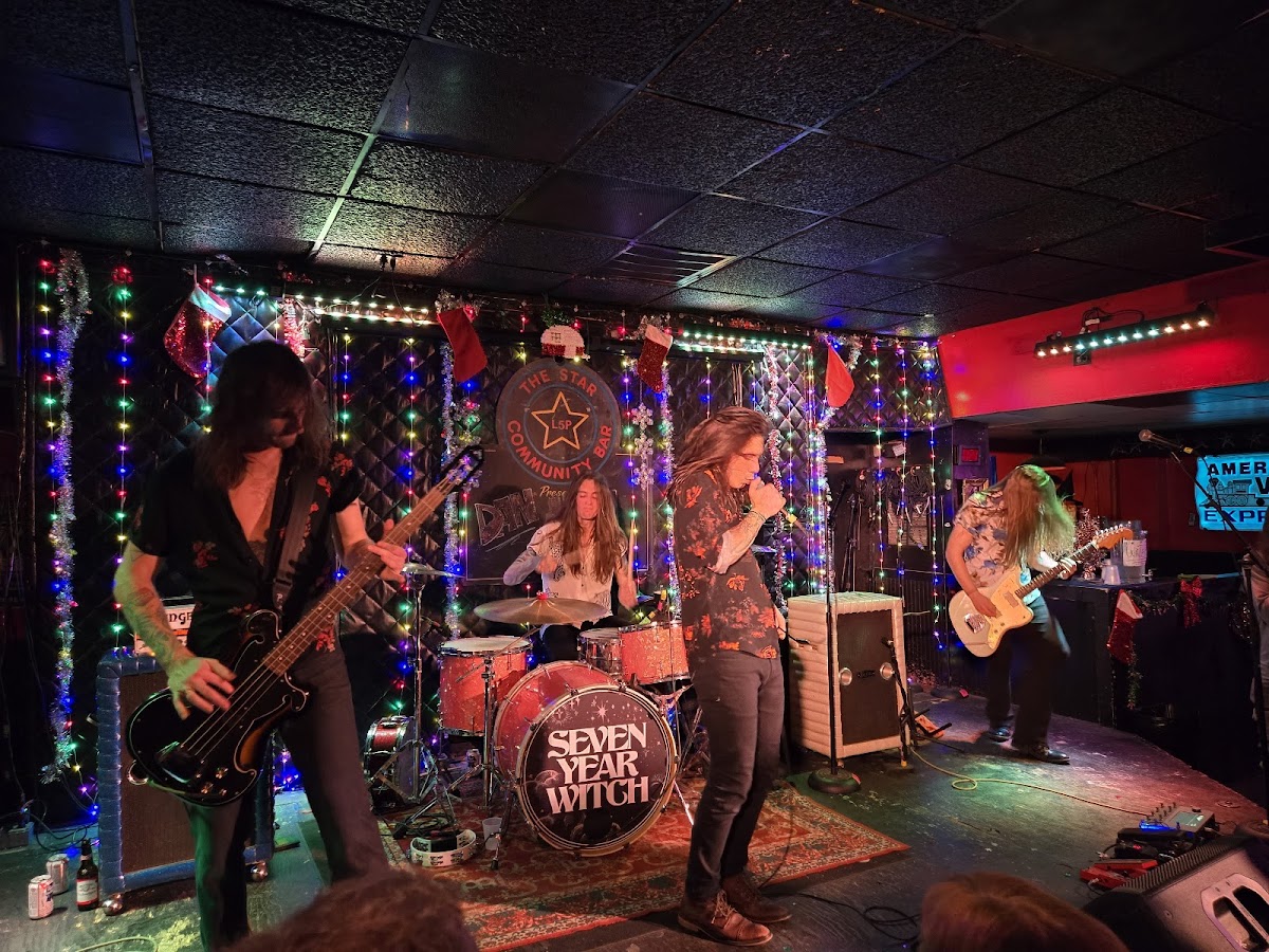 The Star Community Bar 3