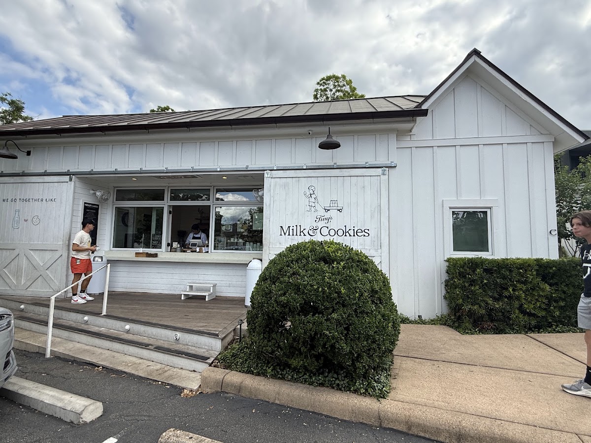 Tinys Milk & Cookies - Austin, foto 4