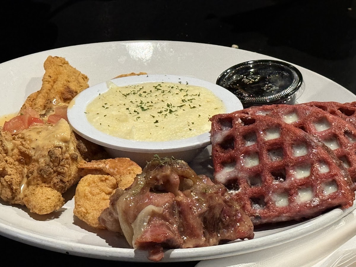 T'S BRUNCH BAR CUMBERLAND MALL 3