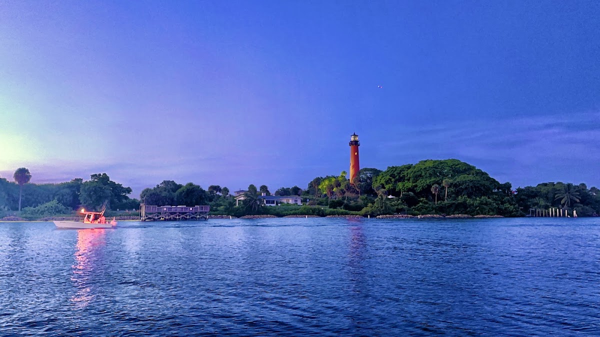 U-Tiki Beach at Jupiter Inlet Marina, photo 4