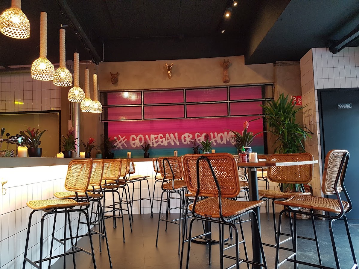 Vegan Junk Food Bar, foto 1