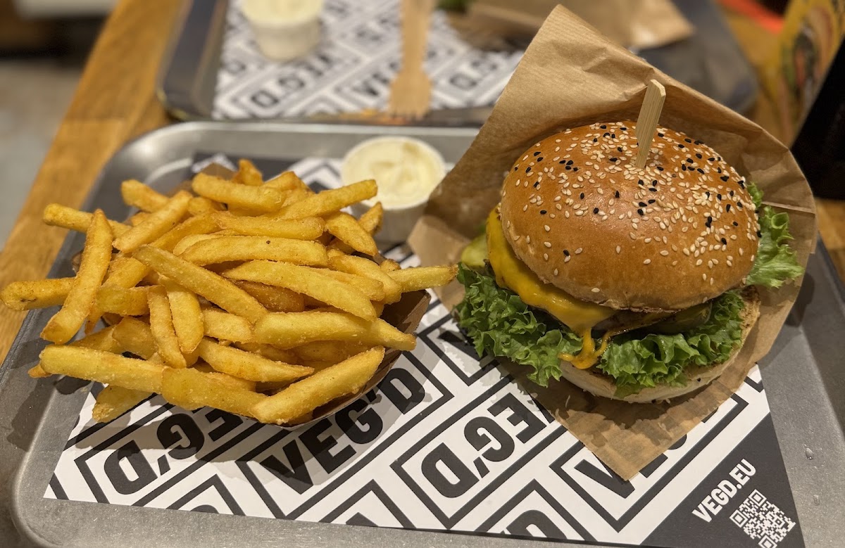 VEG'D - Vegan Burgers - F-hain, Foto 3