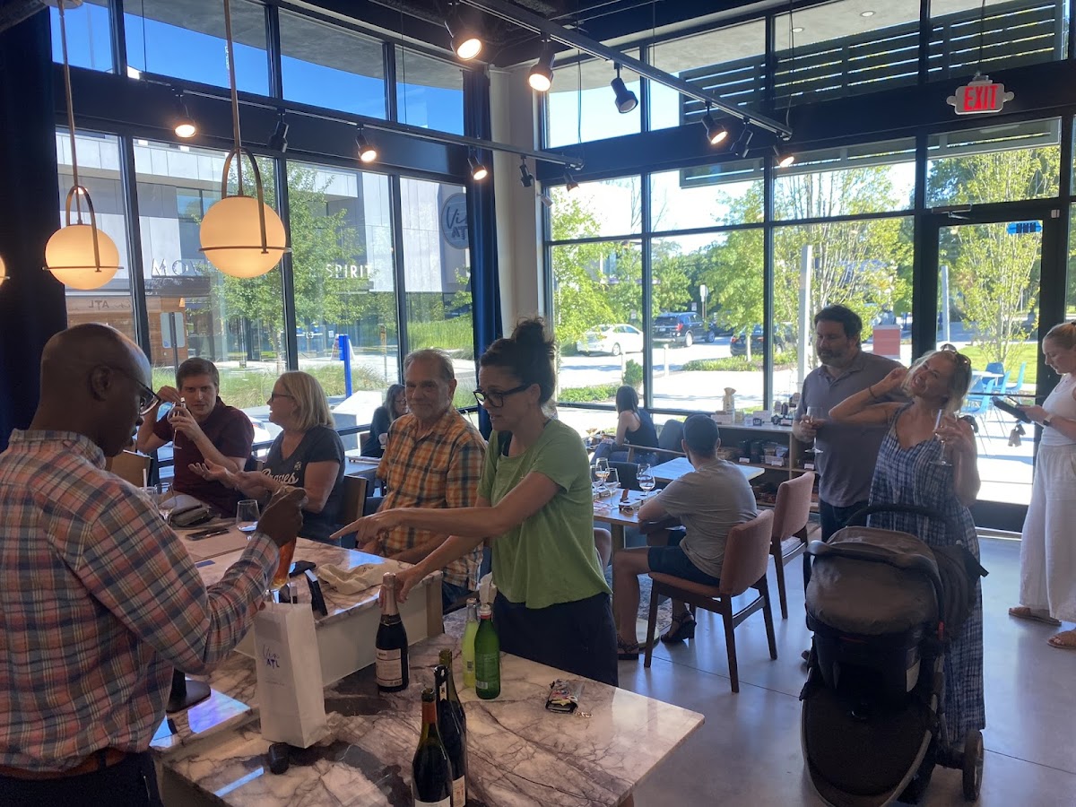 Vin ATL, Foto 2