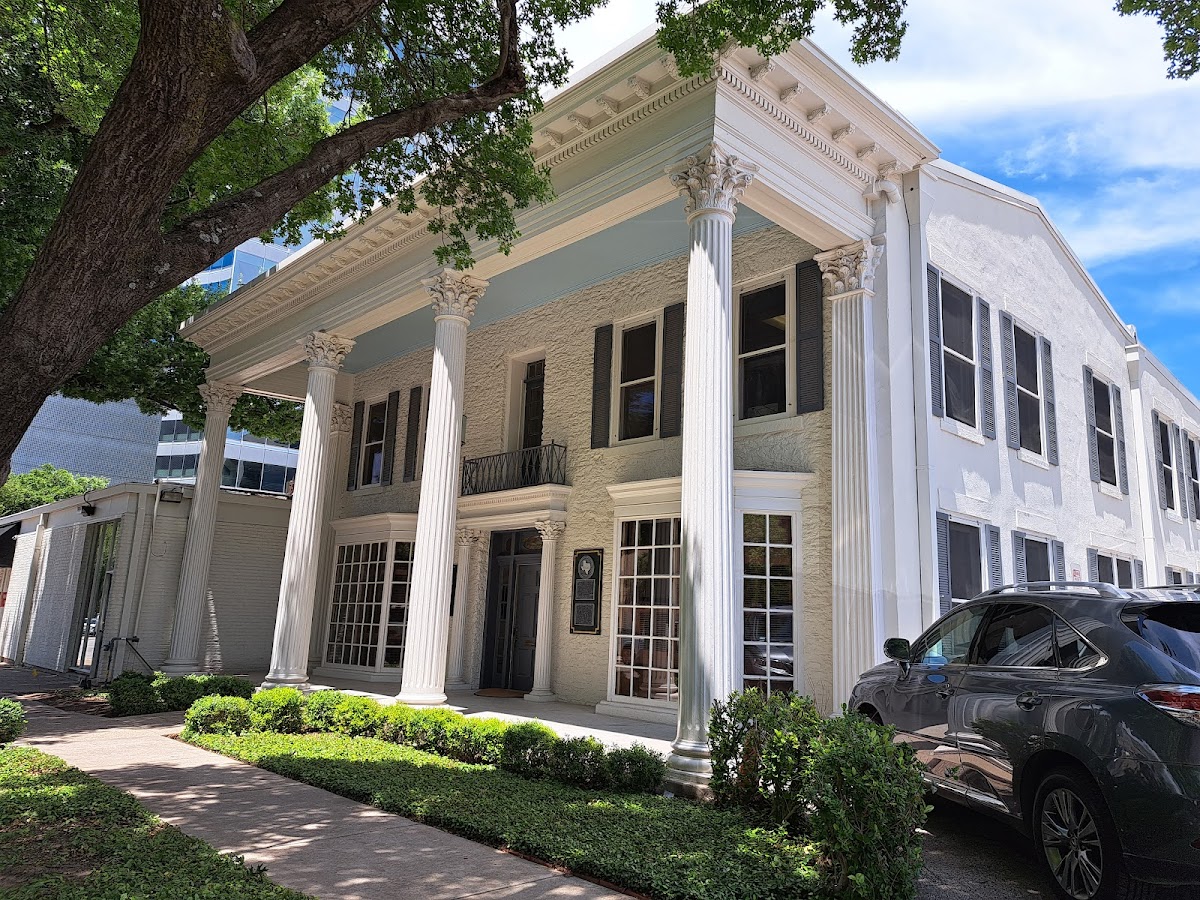 Wahrenberger House, photo 1