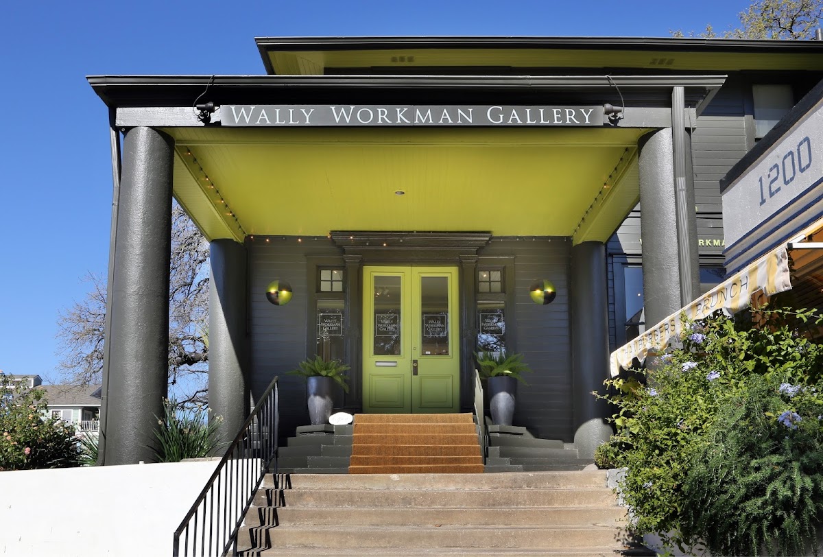 Wally Workman Gallery - Romantic date spot in Austin