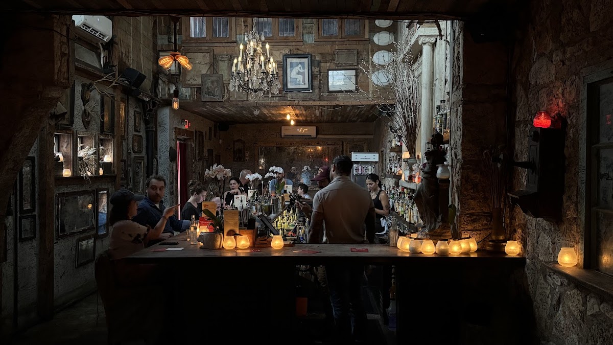 Whisler’s, photo 3