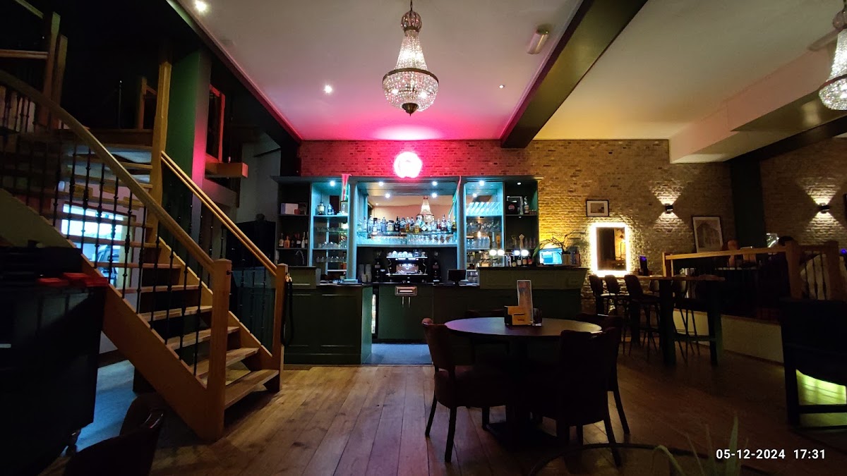 Wij eten thuis (Wet Surinaams Restaurant), foto 4