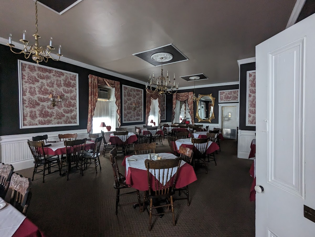 Yellow House Hotel, photo 1