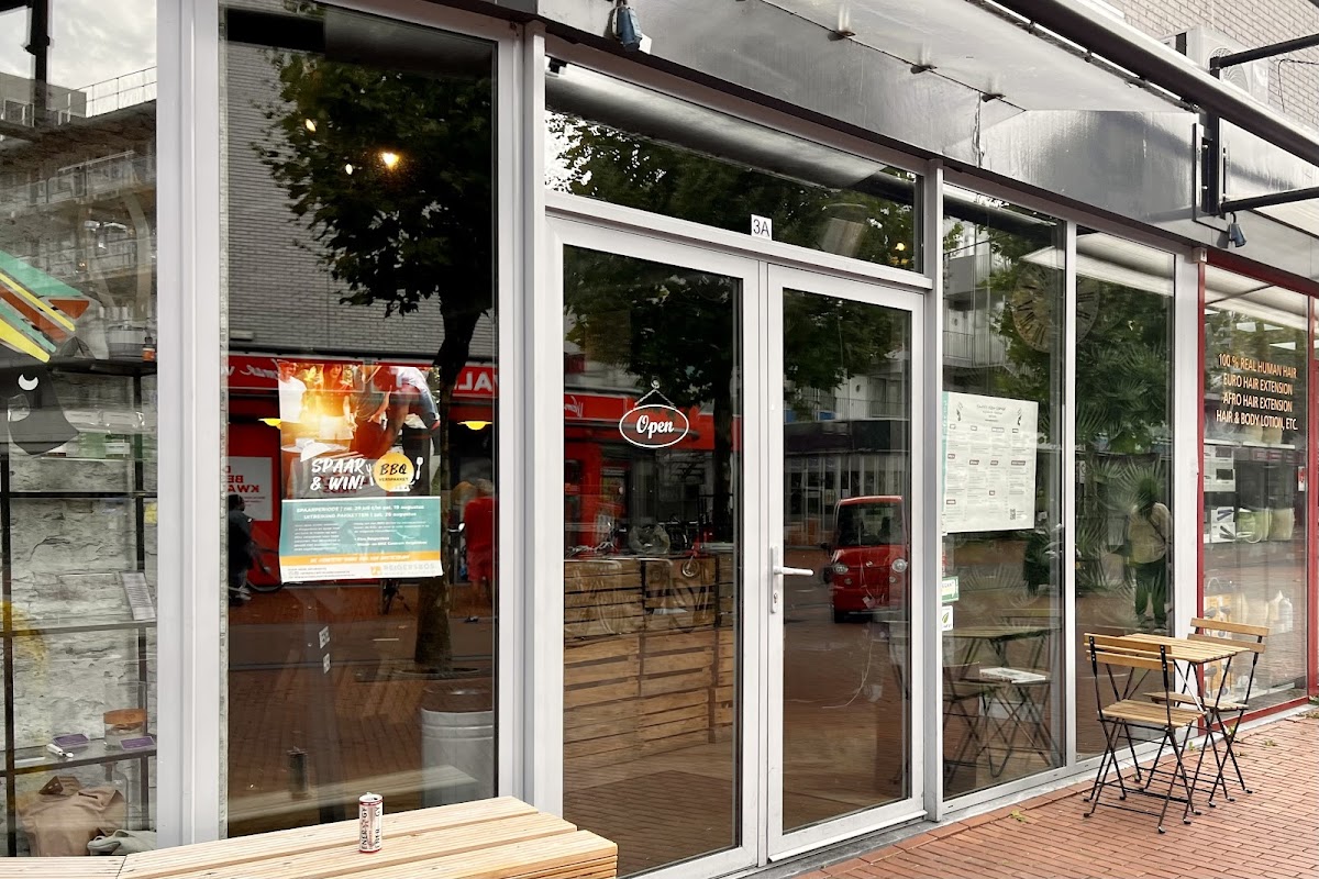 Yemayá’s Vegan Corner - Romantic date spot in Amsterdam