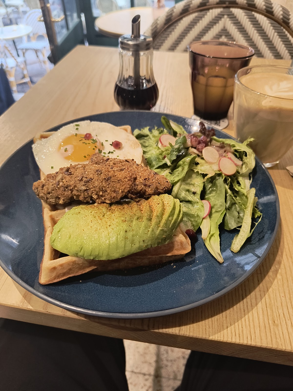 Yours Café, foto 4